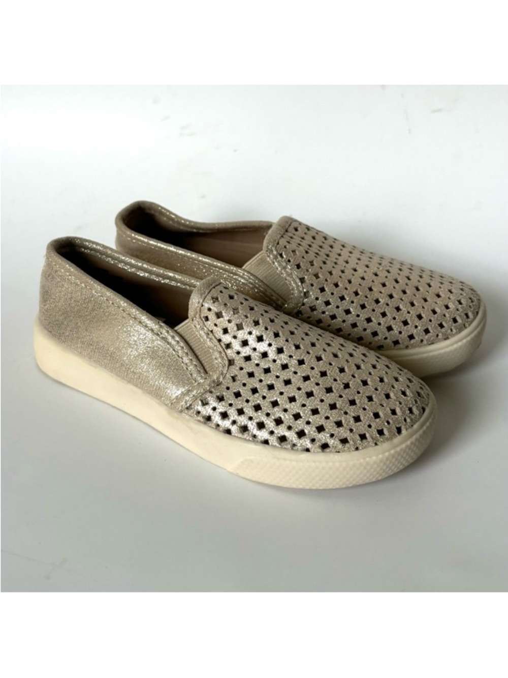 Laser Cut Metallic Gold Slip On Lightweight Sneakers‎ Cat & Jack Girls Size 11